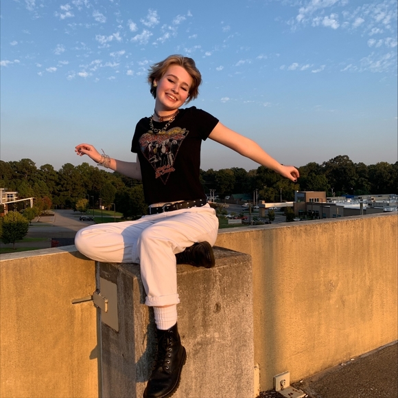 Meet your Posher, Evelyn - Picture 5 of 6